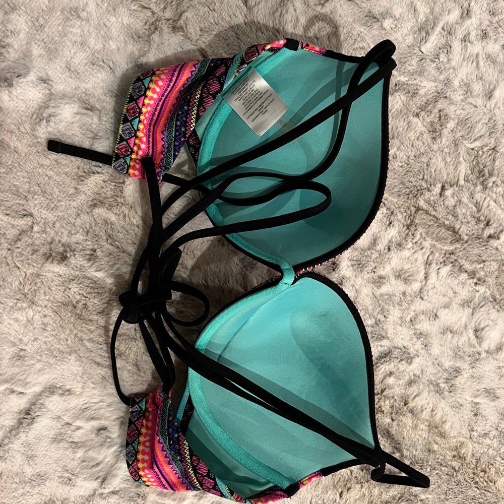Colorful Patterned Bikini Top - Picture 4 of 5